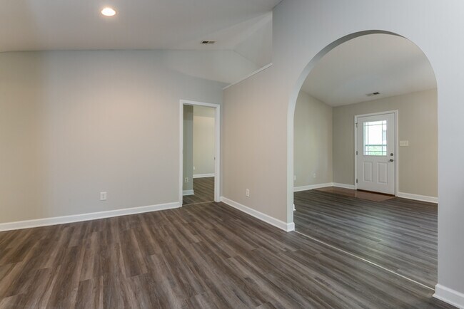 Building Photo - 772 Charleston Dr