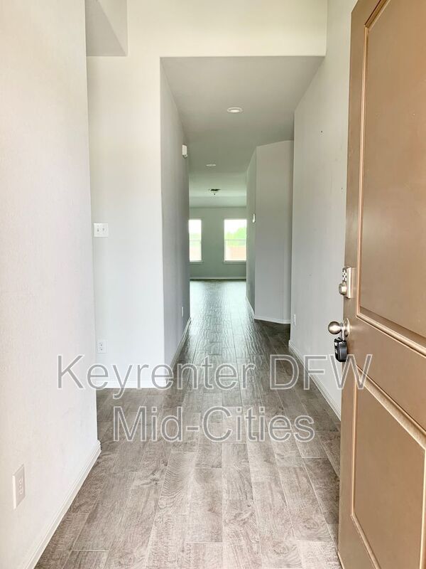 Foto del edificio - 9001 High Stirrup Ln