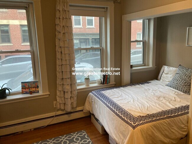 Foto del edificio - 164 Endicott St