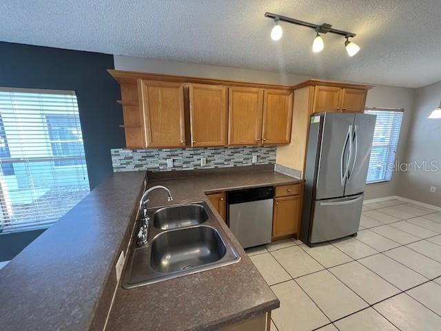 Building Photo - 202 Woodbury Pines Cir