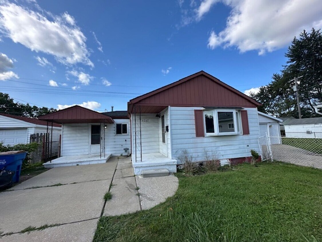 Primary Photo - Newly Renovated Ranch