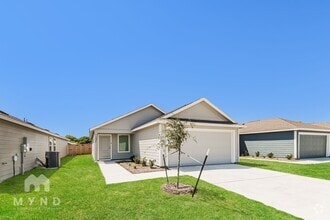 Building Photo - 1246 Basswood Dr