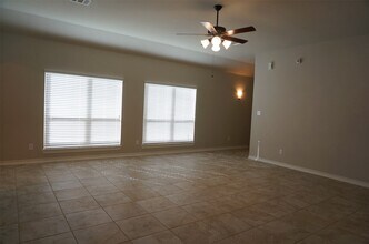 Building Photo - 3539 Christopher Dr