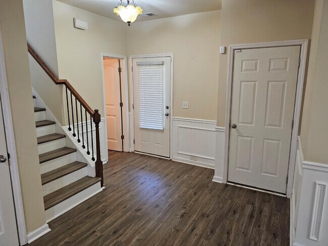Building Photo - 296 Knight Valley Cir