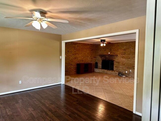 Building Photo - 8919 Whippoorwill Dr