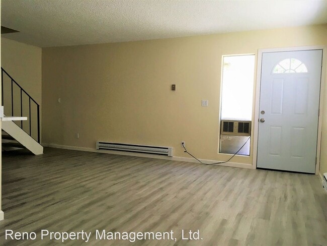 Building Photo - 2 br, 1 bath House - 4981 Catalina Dr Apt # 3