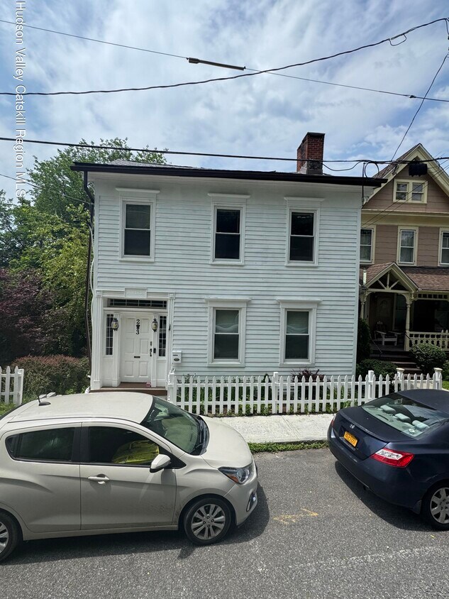 Primary Photo - 23 Franklin St