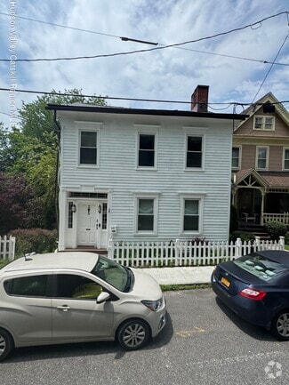 Building Photo - 23 Franklin St