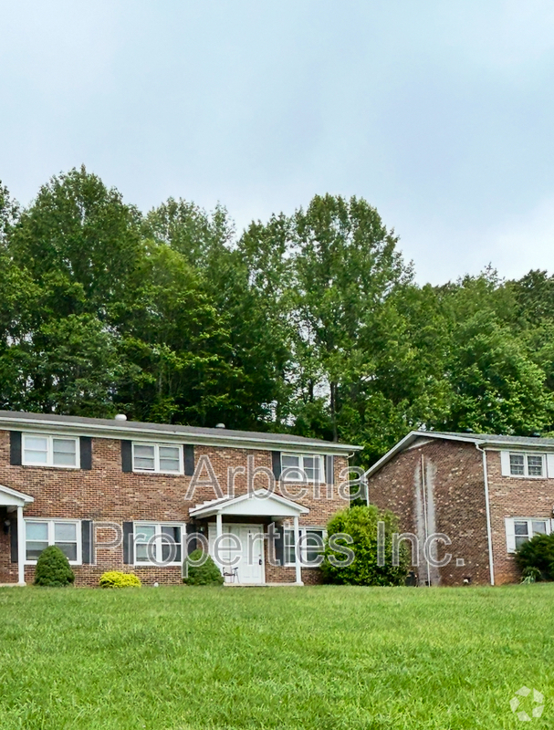 Building Photo - 960 Kendrick Creek Rd