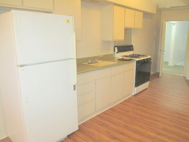 Foto del edificio - 411 Merchant St