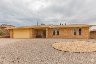 Building Photo - 2702 Abbott Ave