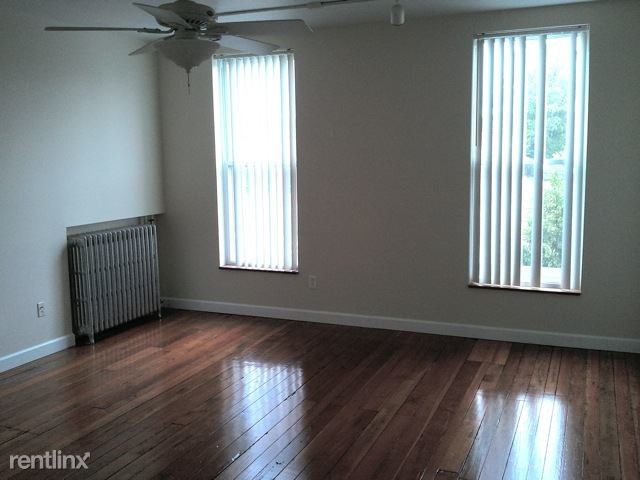 Building Photo - 713 W 33rd St