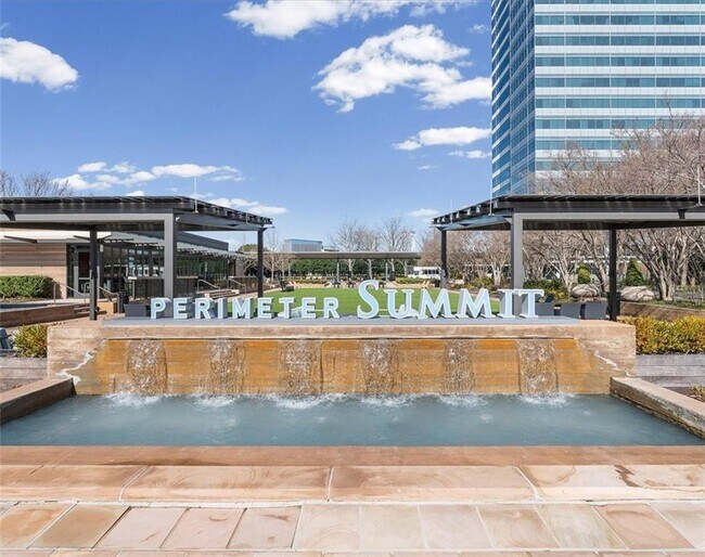 Foto del edificio - 10 Perimeter Summit Blvd