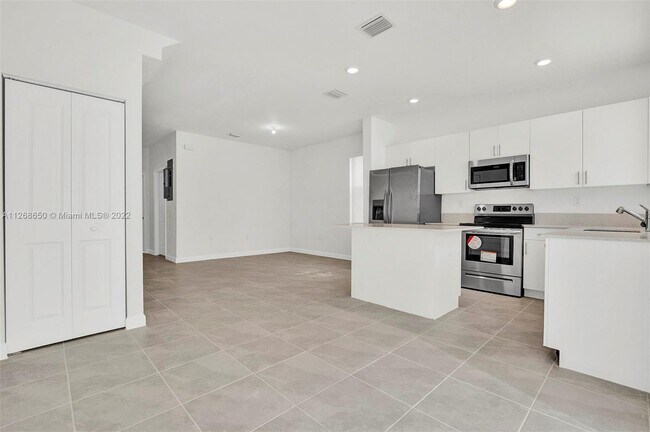 Foto del edificio - 23101 SW 99th Ave