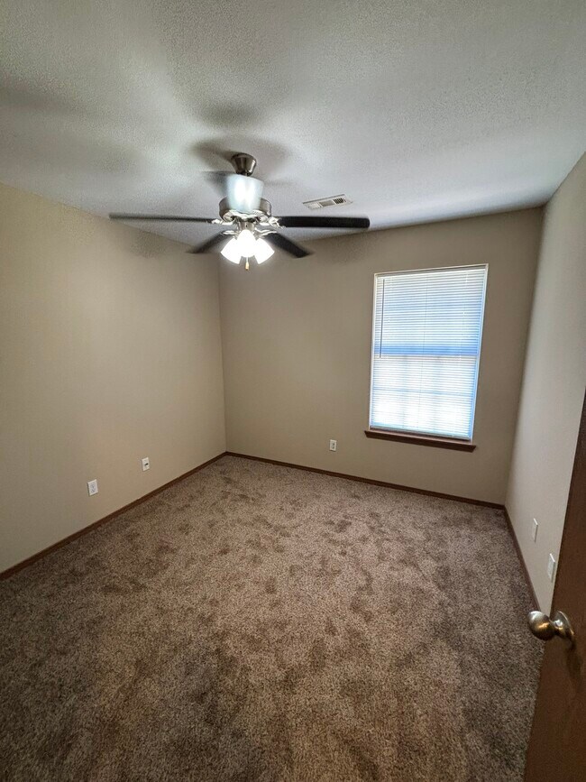 Foto del edificio - 1202 SW Quartz Ave
