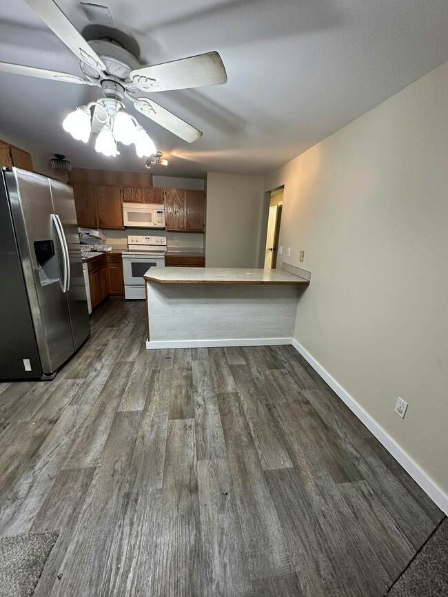 Building Photo - 7911 210th Pl NE