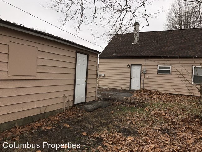 Building Photo - 4952 Dimson Dr S