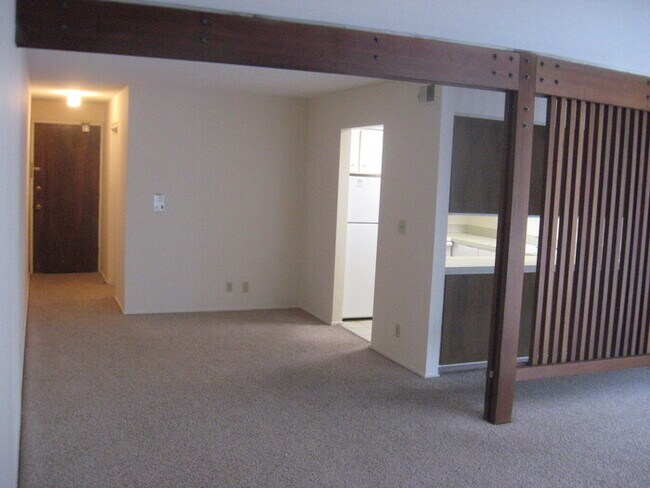 Building Photo - 3724 Jackson St