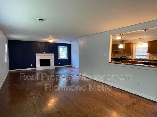 Building Photo - 3600 Ghent Dr