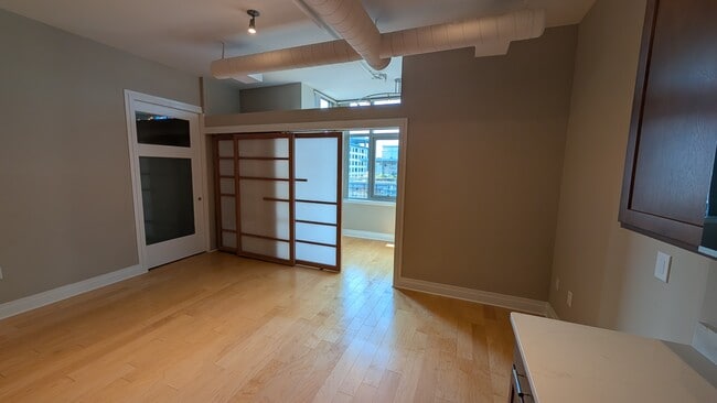 Foto del edificio - 811 4th St NW