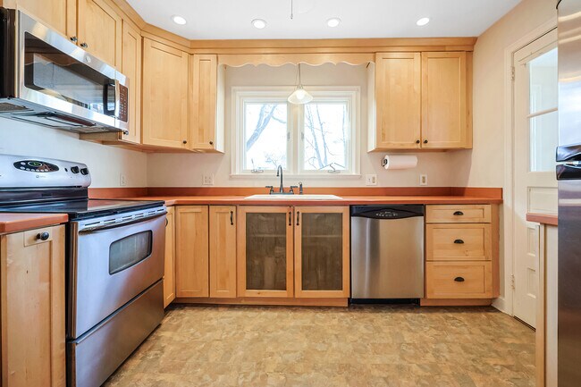 Foto del edificio - 11 Acadia St