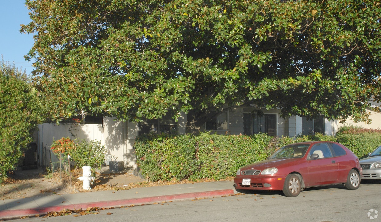 Building Photo - 2540 Bowers Ave