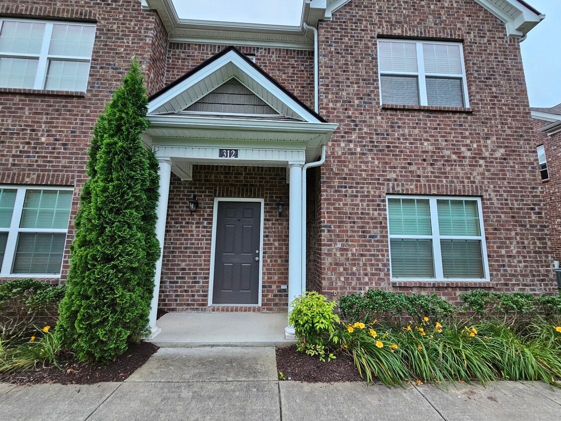 Primary Photo - 312 Rowlette Cir