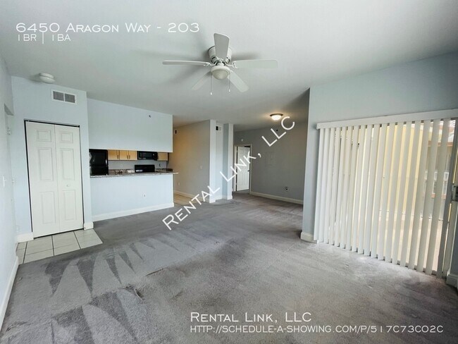 Building Photo - Upgraded Fort Myers Condo For Rent
