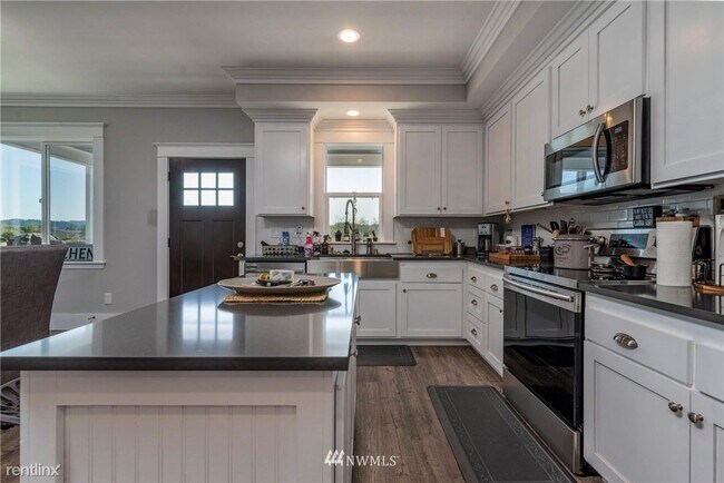 Foto del edificio - 3 br, 2 bath House - 345 Island Ln