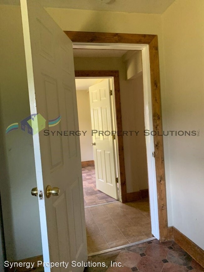 Building Photo - 3 br, 1 bath House - 195 Concord Ave. Rich...