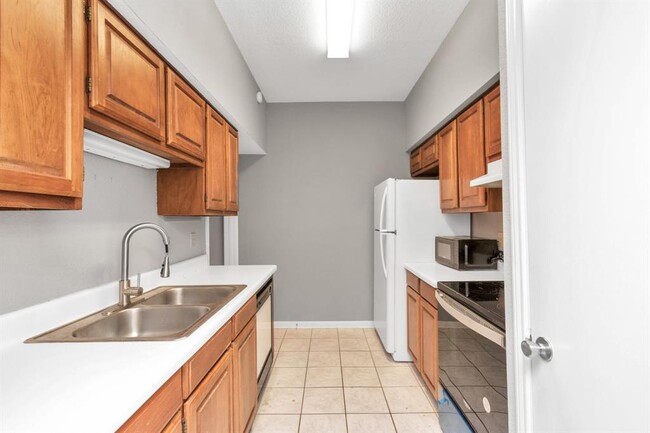 Foto del edificio - 2400 N Braeswood Blvd