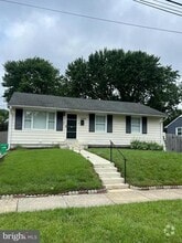 Building Photo - 2505 Kirtland Ave