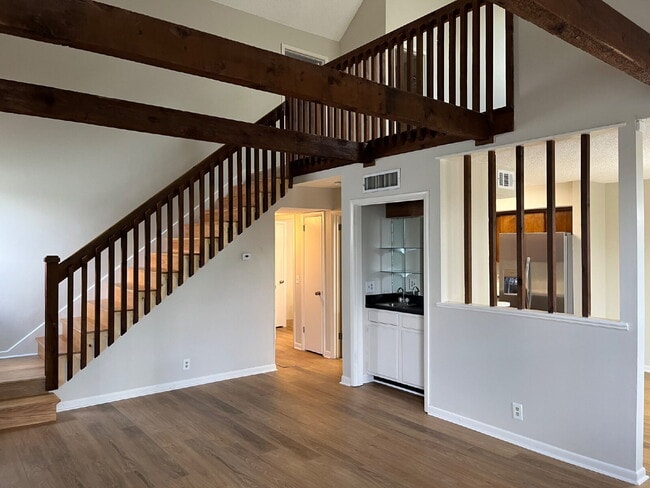 Building Photo - 1404 Bell Trace Dr