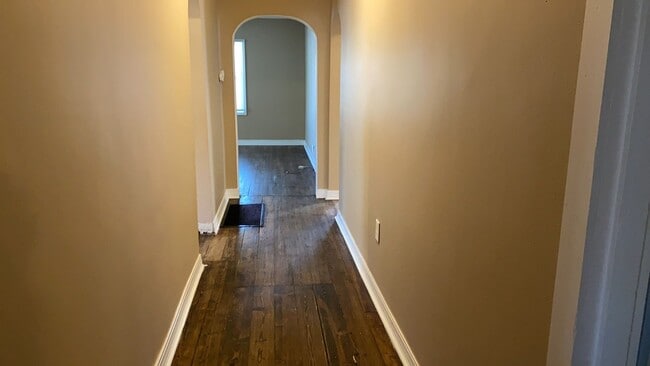 Building Photo - 2681 Tylersville Rd 3BR/2BA (Fairfield Tow...