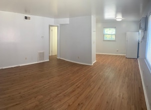 Building Photo - 3646 Northdale Pl