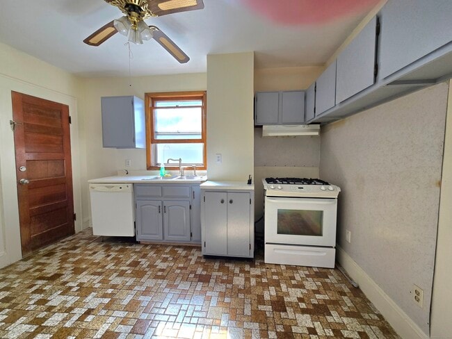 Foto del edificio - 277 Johnson Ave