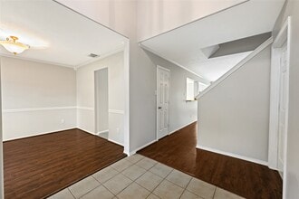 Building Photo - 3115 Glenthorpe Ln