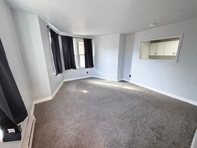 Foto del edificio - 217 S Dorman St