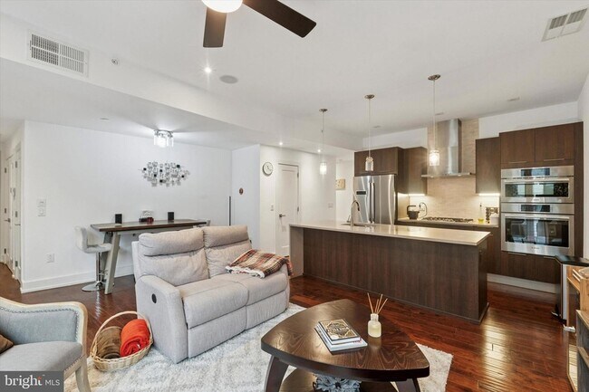 Foto del edificio - 620 N 3rd St