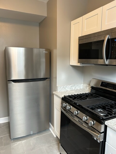 Foto del edificio - 2037 N Kildare Ave