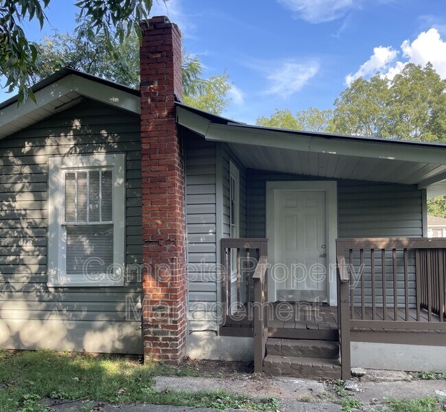 Foto del edificio - 1014 19th Pl SW