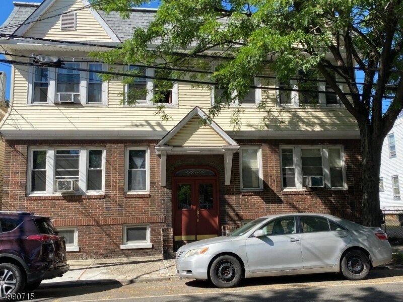 Foto principal - 287 New York Ave