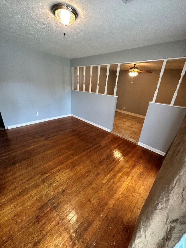 Foto del edificio - 5758 Belneath St