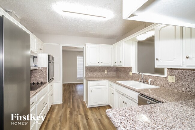 Building Photo - 12506 S Villa Ave