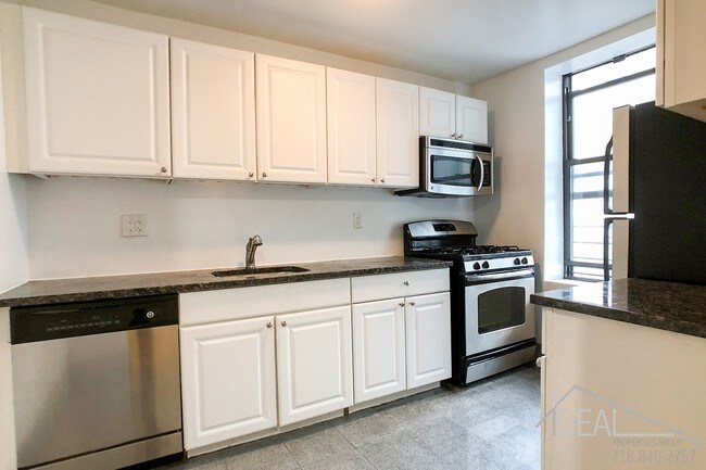 Building Photo - 65 Ocean Avenue #4DR