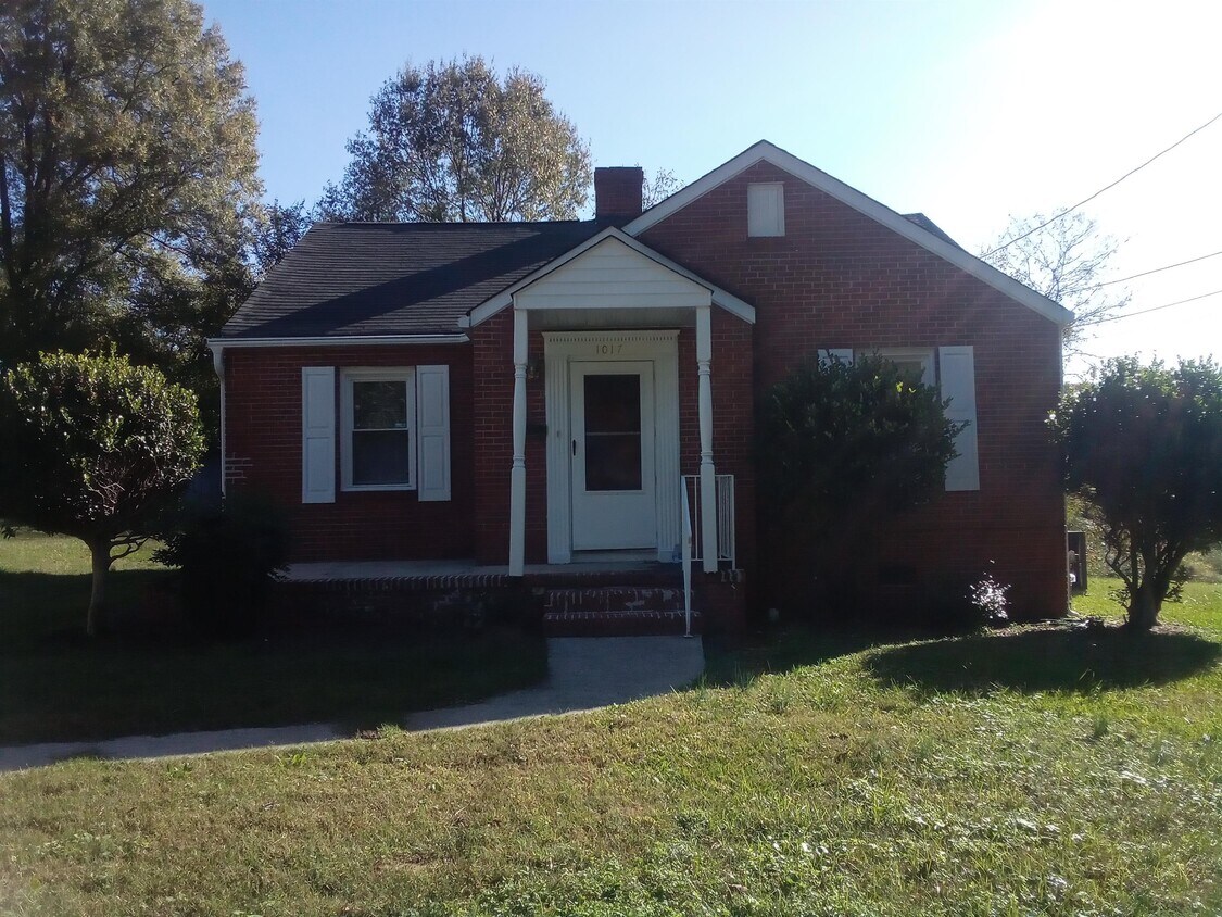 Foto principal - 1017 S Duke St