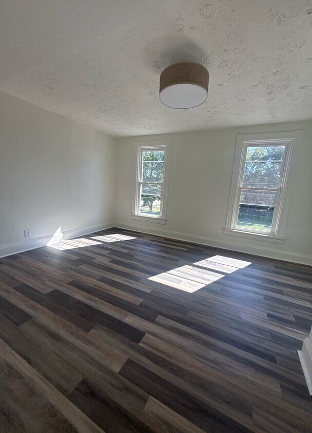 Foto principal - 5617 Abbottsford St