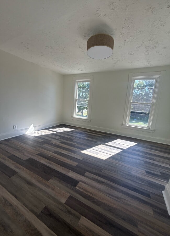 Photo - 5617 Abbottsford St Apartment