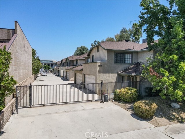 Building Photo - 7046 De Celis Pl