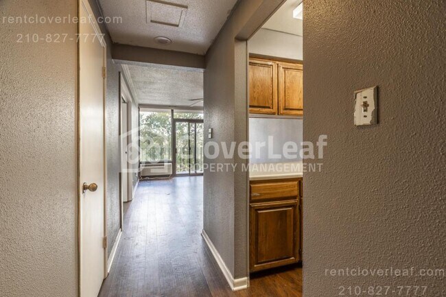 Foto del edificio - 7701 Wurzbach Rd. #303